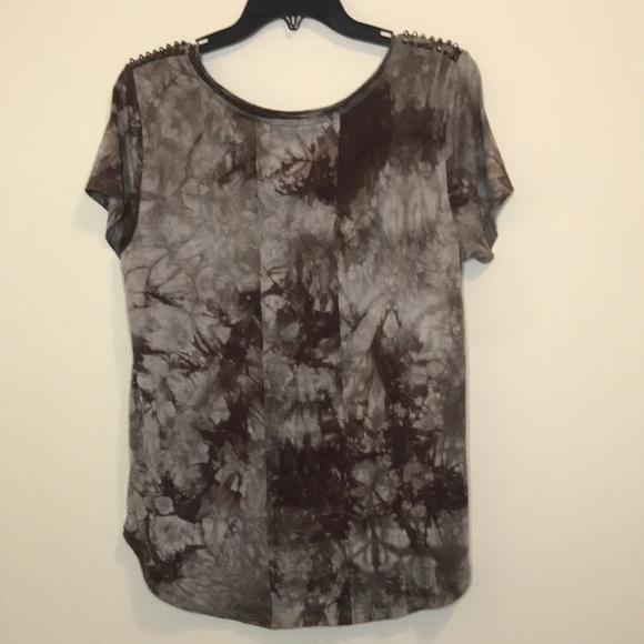 Rock and Republic Brown and Green Hi/Lo Cut Shirt - Picture 8 of 9